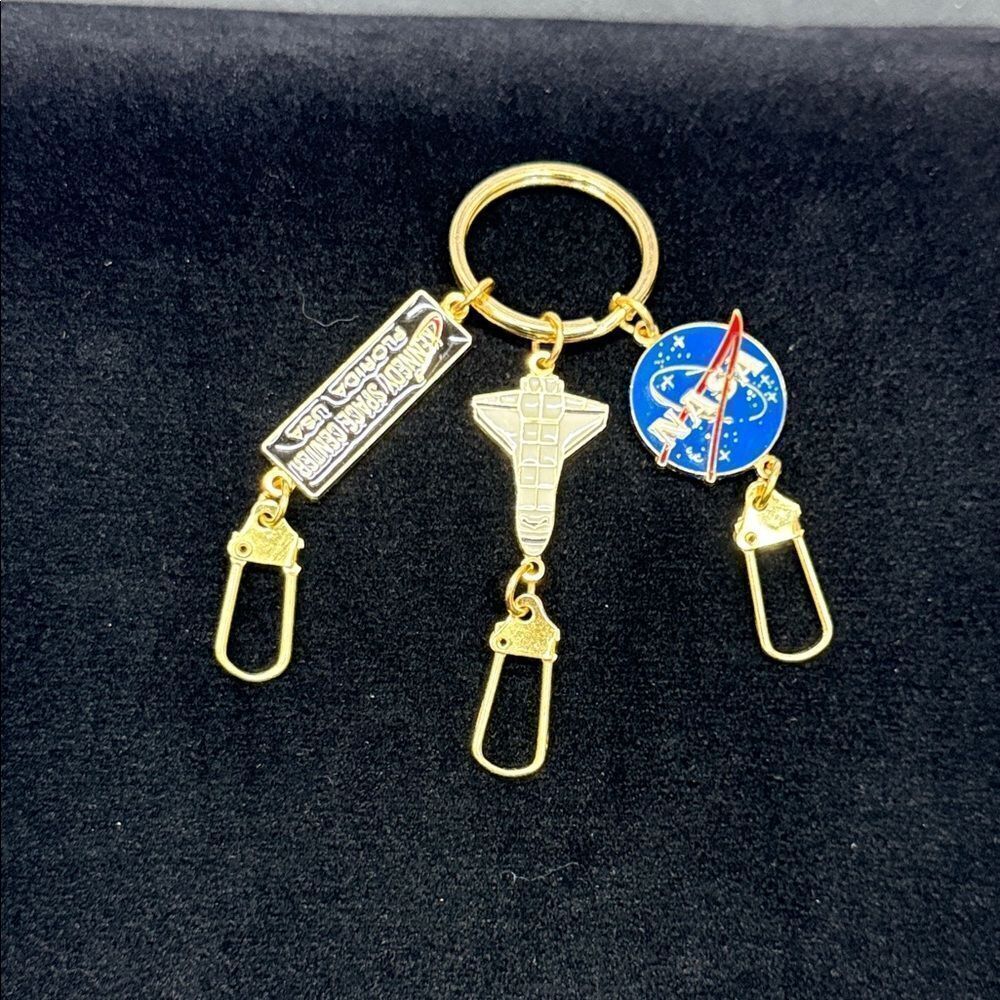 NASA Gold Space Shuttle Keychain
